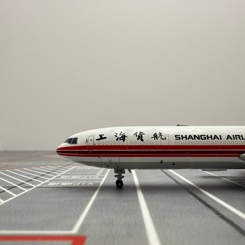 Shanghai Airlines McDonnell Douglas MD-11 (Open Cargo Door Version) B-2176/B-2177/B-2178/B-2179  Scale 1:400  YY Wings  15.31 cm