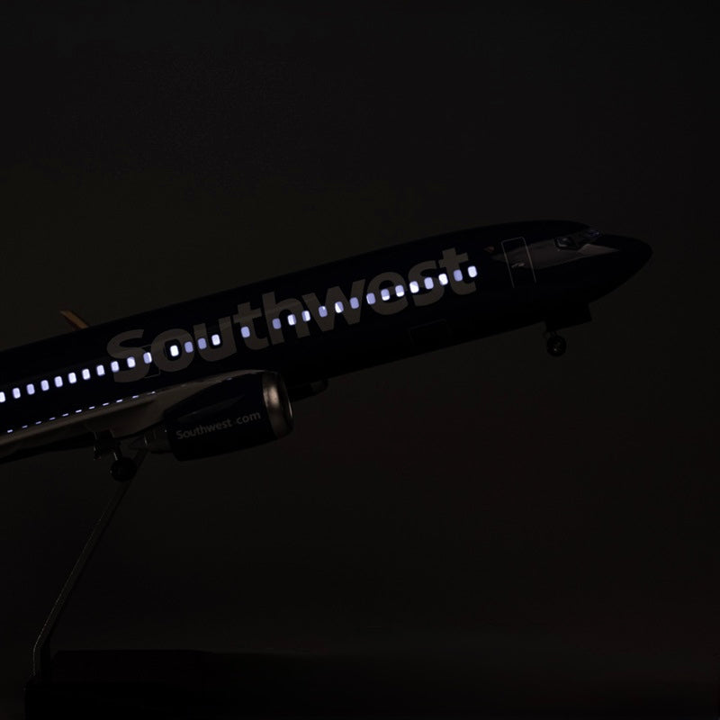 Boeing 737-700 Southwest 1:80 – 47 cm / 18.5 in – LED Lights