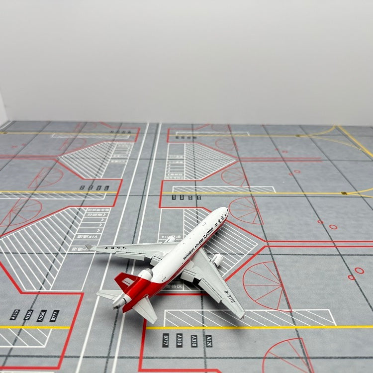 Shanghai Airlines McDonnell Douglas MD-11 (Open Cargo Door Version) B-2176/B-2177/B-2178/B-2179  Scale 1:400  YY Wings  15.31 cm