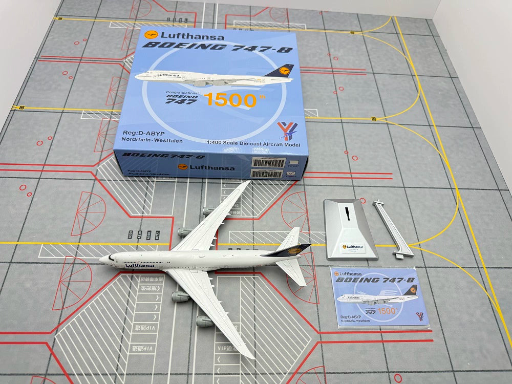 Lufthansa Boeing 747-8 D-ABYD / D-ABYI  Scale 1:400  YY Wings  19.1 cm
