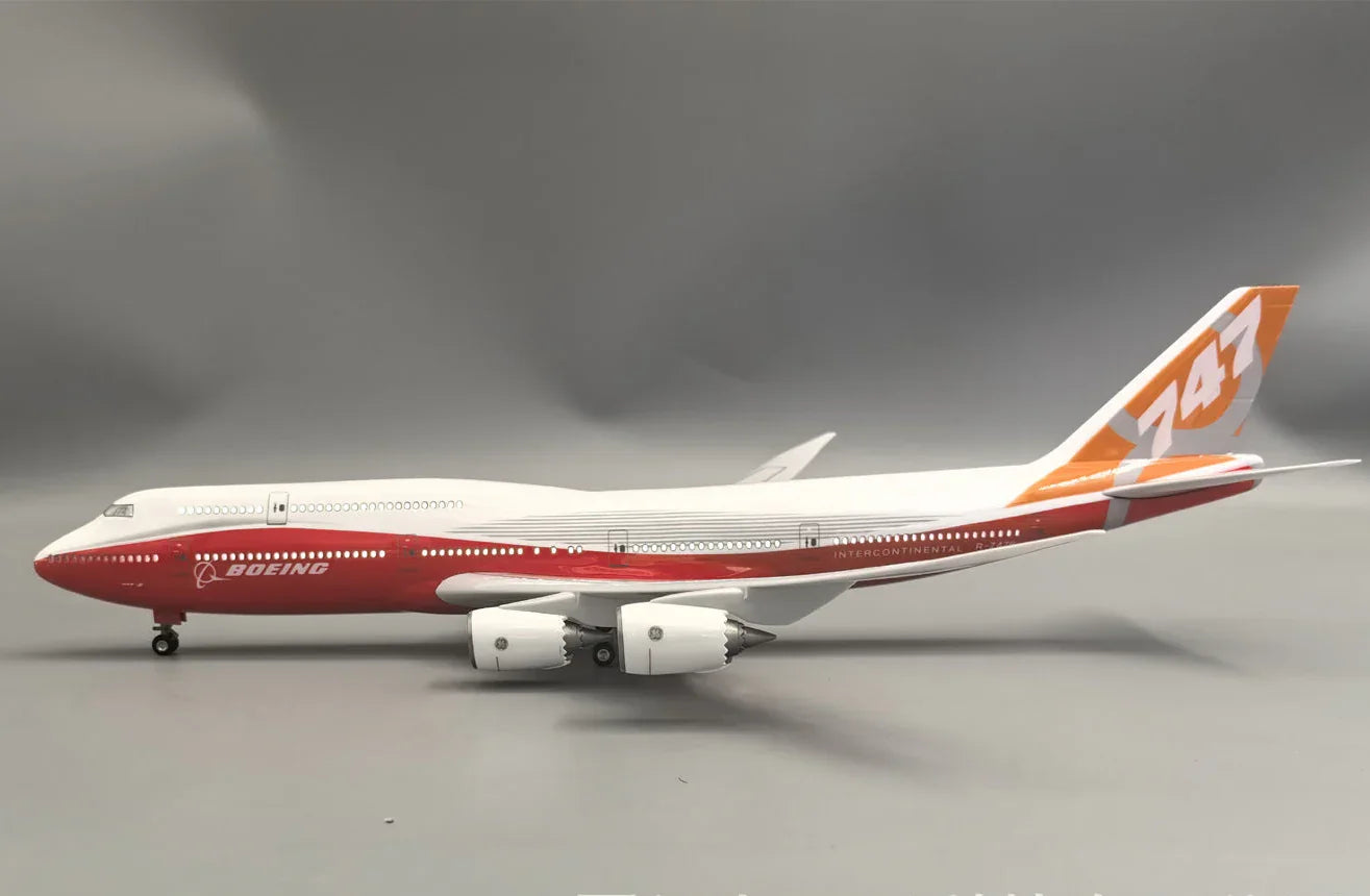 Boeing 747-8 Intercontinental Prototype 1:160 – 47 cm / 18.5 in – Sunrise Livery Edition - Gallery 4