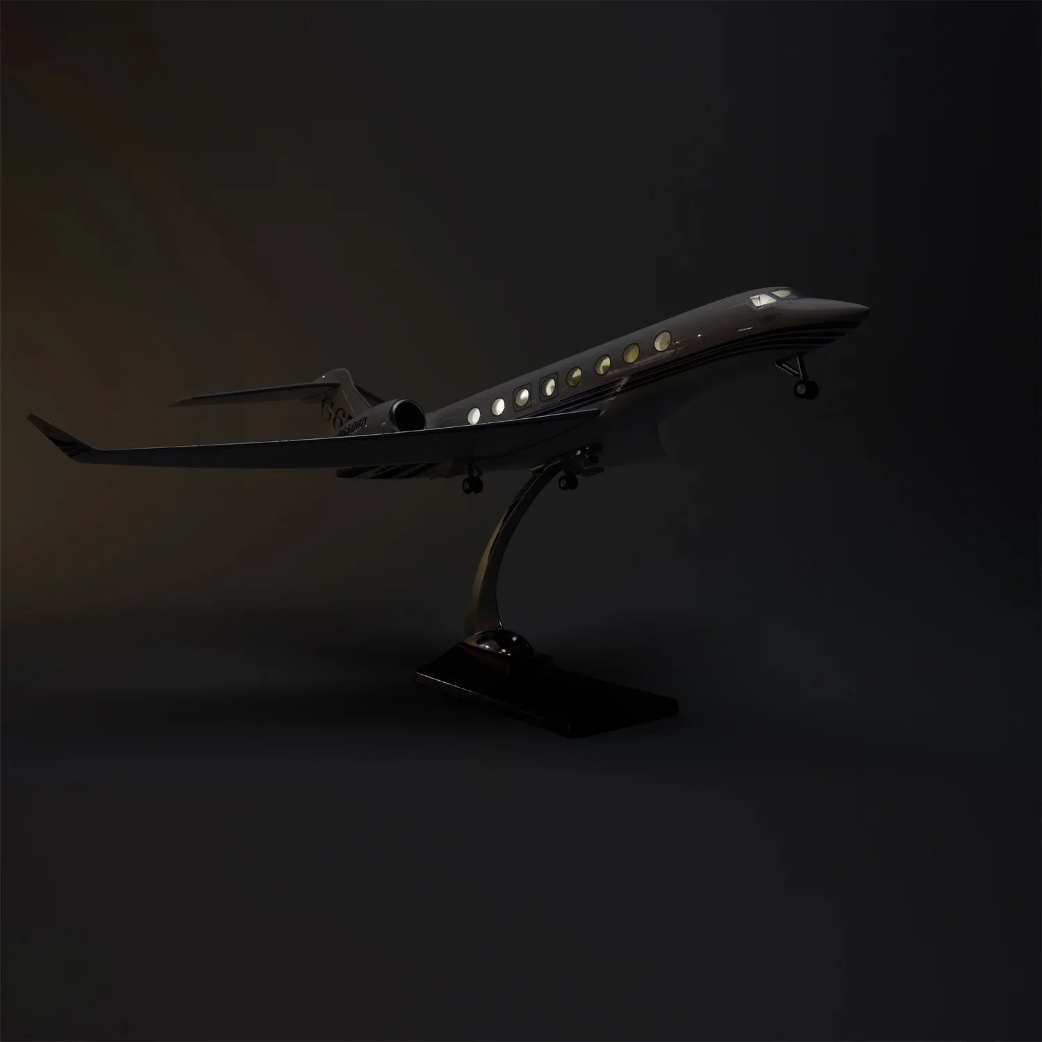Gulfstream G650ER Jet Model – 1:50 Scale (45cm / 17.7in) – LED Architectural Cutaway - Gallery 4