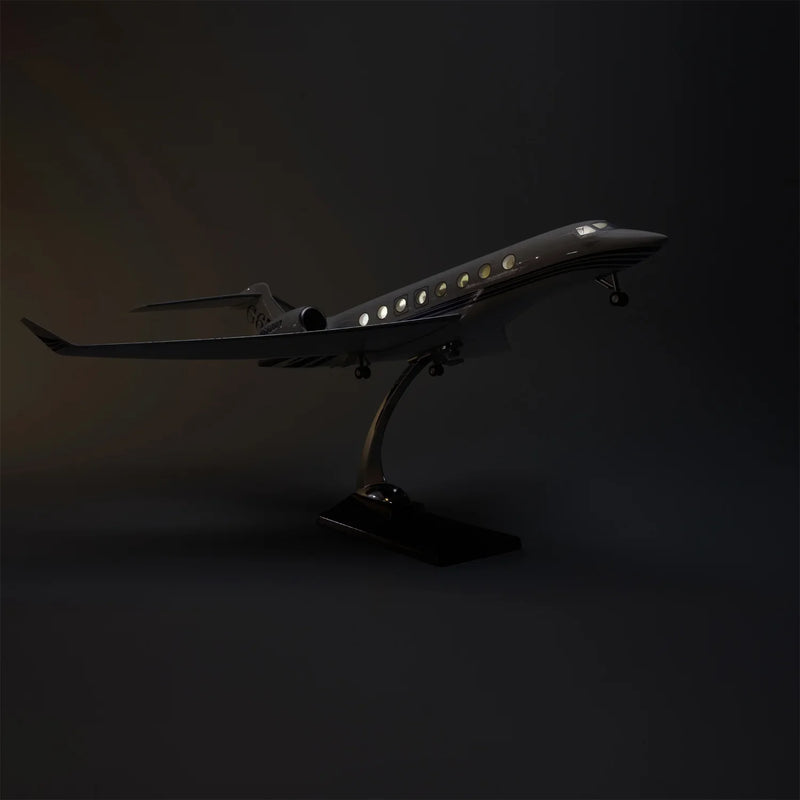 Gulfstream G650ER Jet Model – 1:50 Scale (45cm / 17.7in) – LED Architectural Cutaway - Image 4
