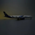 A350 Delta Airlines 1:142 – 47 cm / 18.5 in – 100 YEARS Commemorative - Thumbnail 5