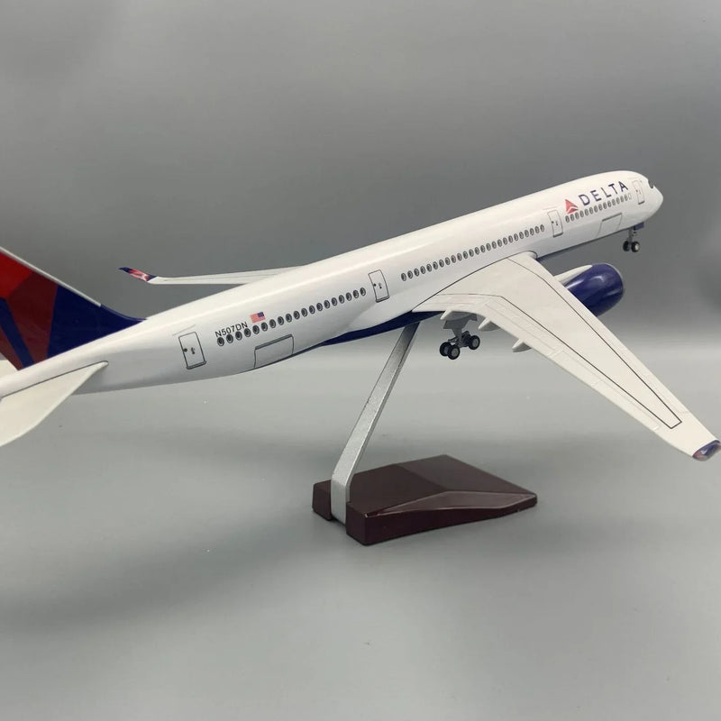 Airbus A350 Delta Airlines 1:142 – 47 cm / 18.5 in – LED Lights - Image 9
