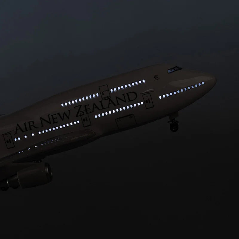 B747 Air New Zealand - Escala 1/150 - 47cm - 18,5in - Modelo de avión