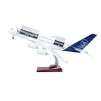 Lufthansa Airbus A380 1:160 – 47 cm / 18.5 in – Opening Cabin Interior
