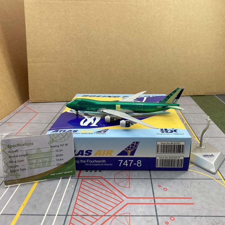 Atlas Air Boeing 747-8F N863GT  Scale 1:400  HX Models  19.08 cm