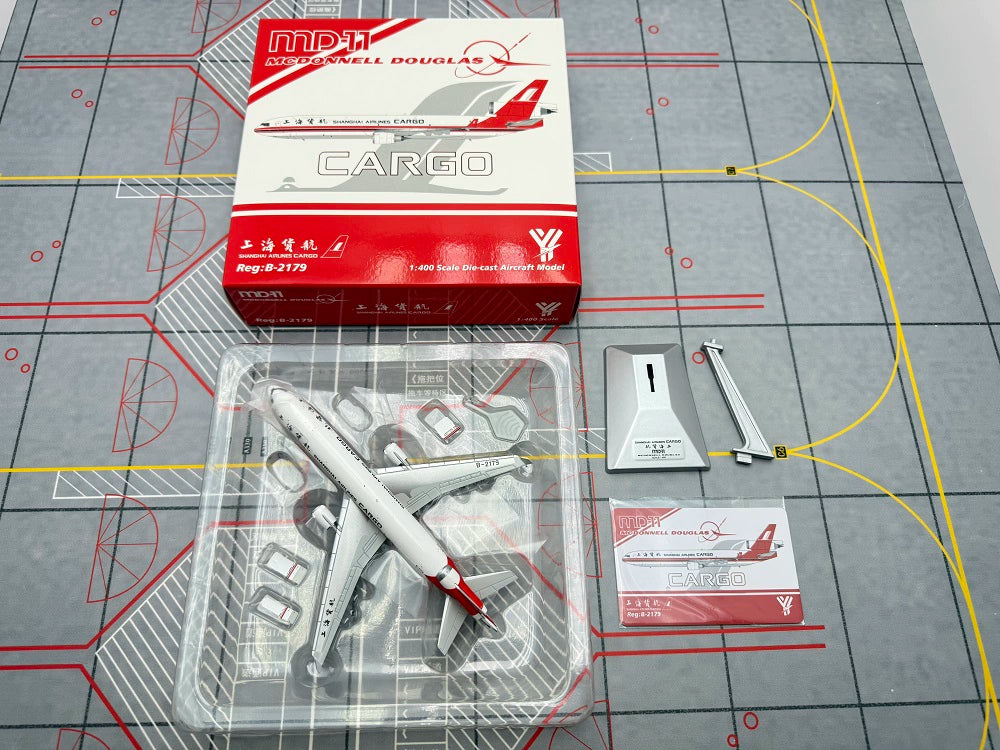 Shanghai Airlines McDonnell Douglas MD-11 (Version mit offener Frachttür) B-2176/B-2177/B-2178/B-2179 Maßstab 1:400 YY Wings 15,31 cm
