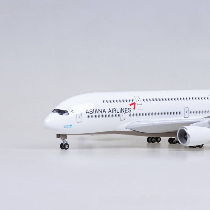 A380 Asiana Airlines - Escala 1/160 - L: 46 cm