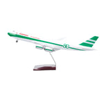 Cathay Cargo 80º Aniversario Boeing 747-8F 1:160 – 47 cm / 18.5 in – Edición Limitada - Thumbnail 5