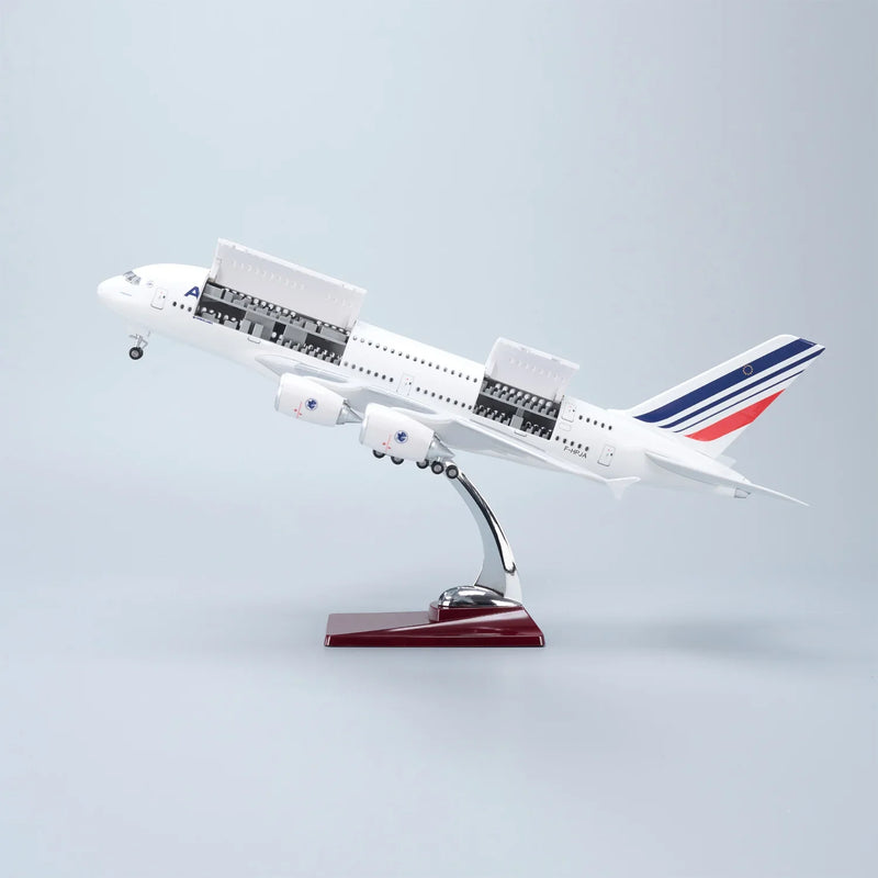 Air France Airbus A380 1:160 – 45.5 cm / 17.9 in – Opening Cabin Interior - Image 1
