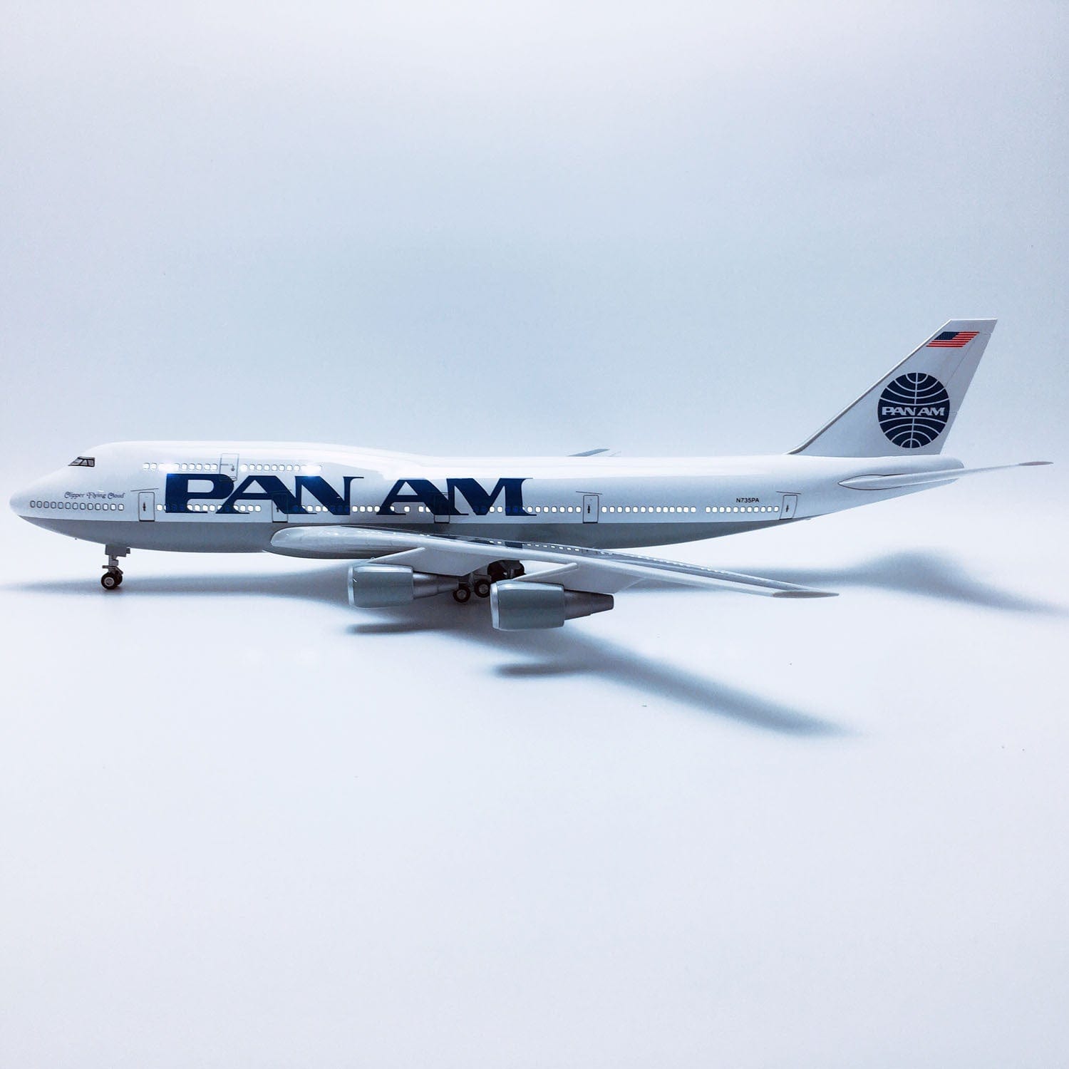 B747 PAN AM - Scale 1/150 - 47cm - 18.5 in - Airplane Model