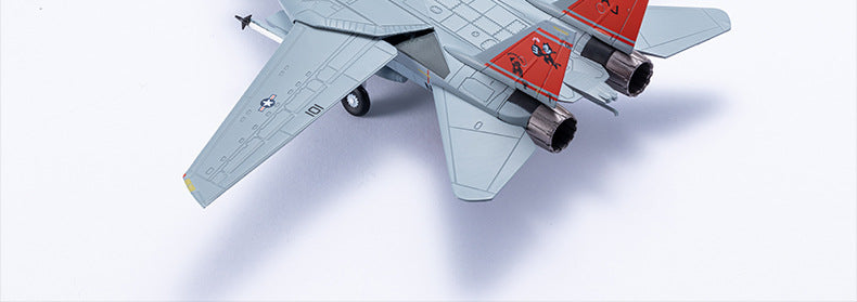 F-14 Tomcat Carrier-Based Fighter 1:72 – Die-Cast Alloy Precision – 10.6 in - Gallery 4