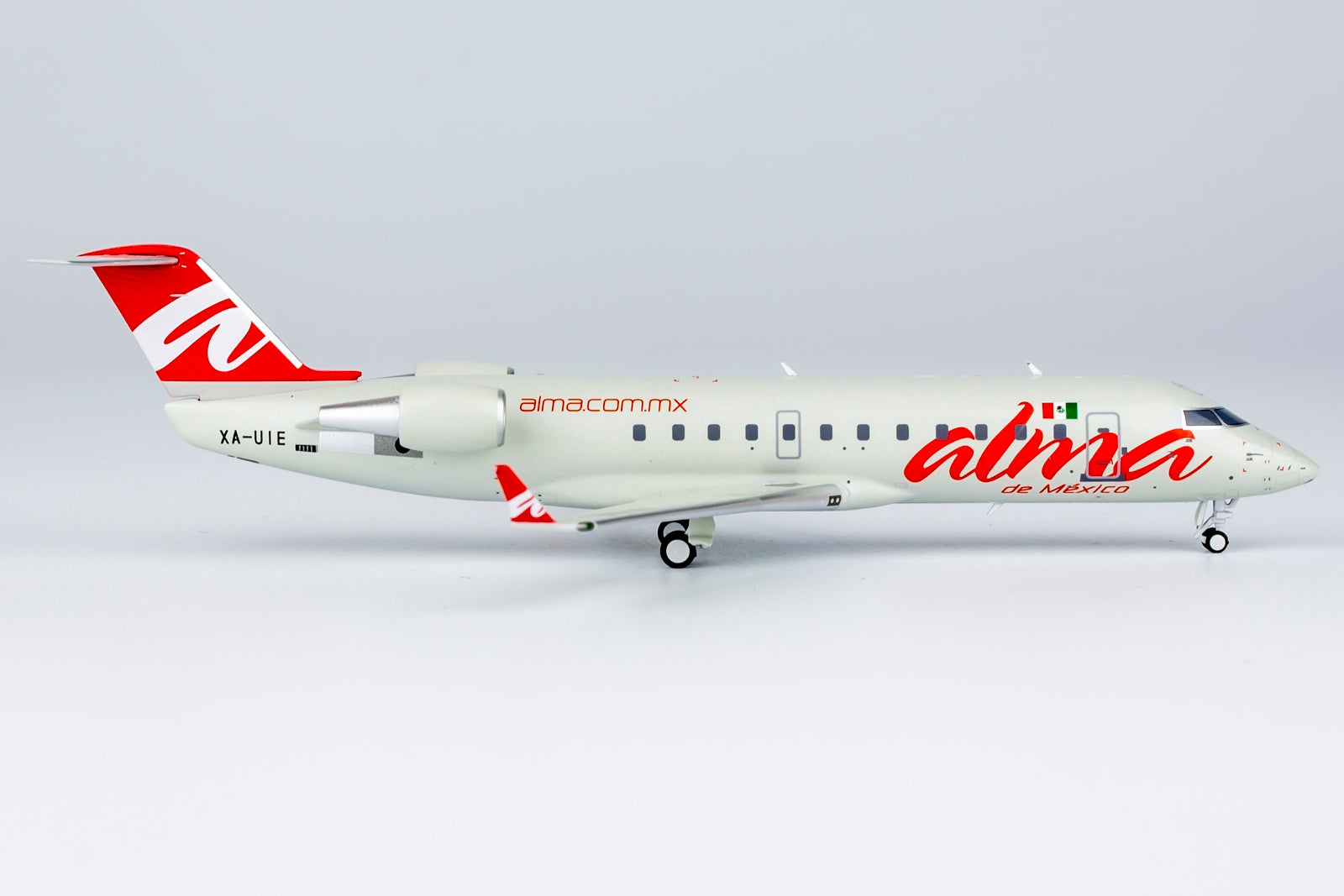 NG 52083 Alma de Mexico CRJ-200ER XA-UIE 1:200