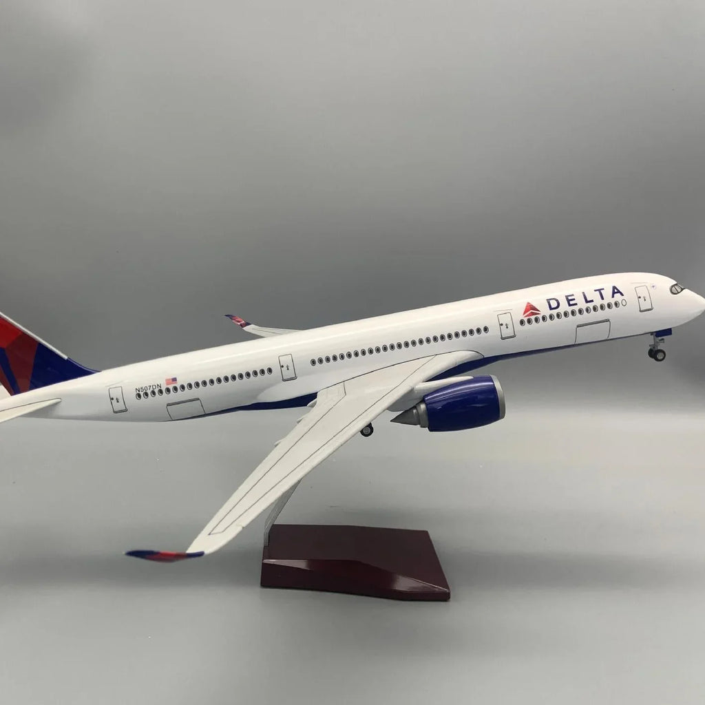 Airbus A350 Delta Airlines 1:142 – 47 cm / 18.5 in – LED Lights