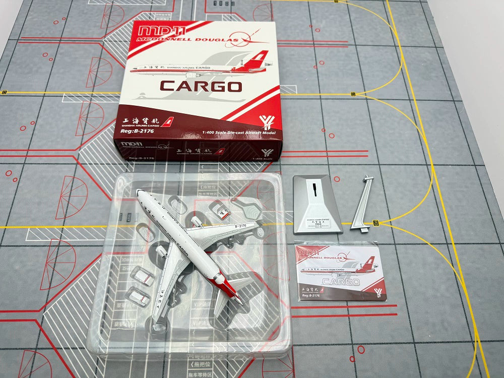 Shanghai Airlines McDonnell Douglas MD-11 (Open Cargo Door Version) B-2176/B-2177/B-2178/B-2179  Scale 1:400  YY Wings  15.31 cm
