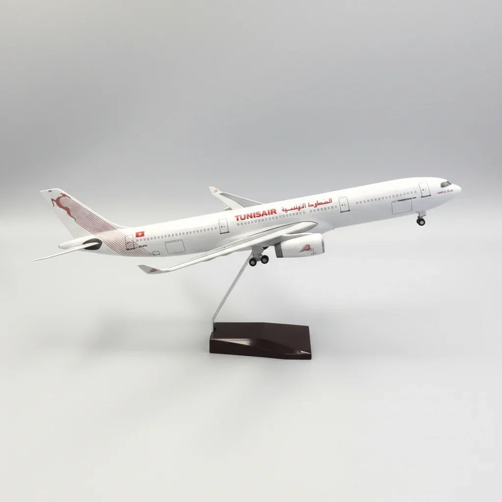 Tunisair Airbus A330 – 47 cm / 18.5 in – Voice-Activated LED Lights - Gallery 4