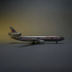 MD-11 American Airlines 1:130 – 47 cm / 18.5 in – ABS Resin – Optional LED Lights - Thumbnail 1