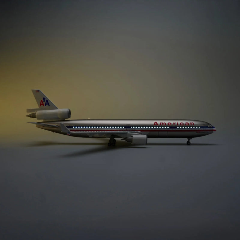 MD-11 American Airlines 1:130 – 47 cm / 18.5 in – ABS Resin – Optional LED Lights - Image 1