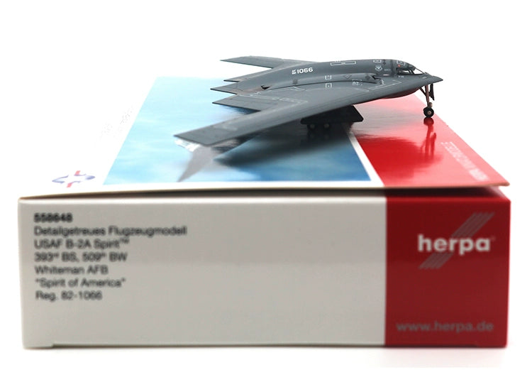United States Air Force B-2A Spirit Maßstab 1:200 Herpa Wings 26,2 cm