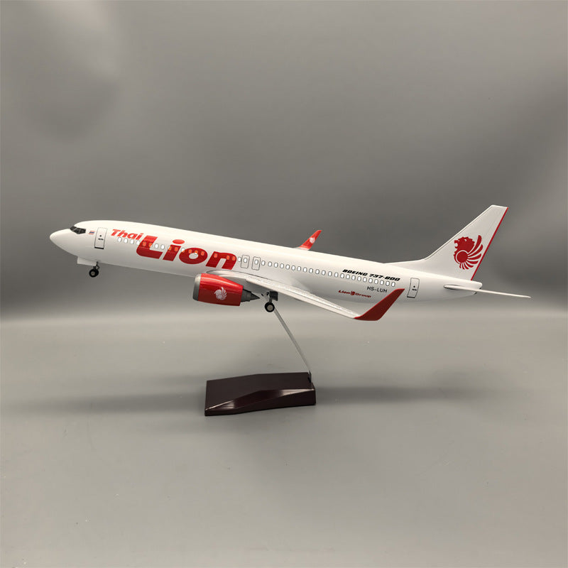 Boeing 737 Thai Lion Air – Scale 1:80 (47 cm / 18.5 in)