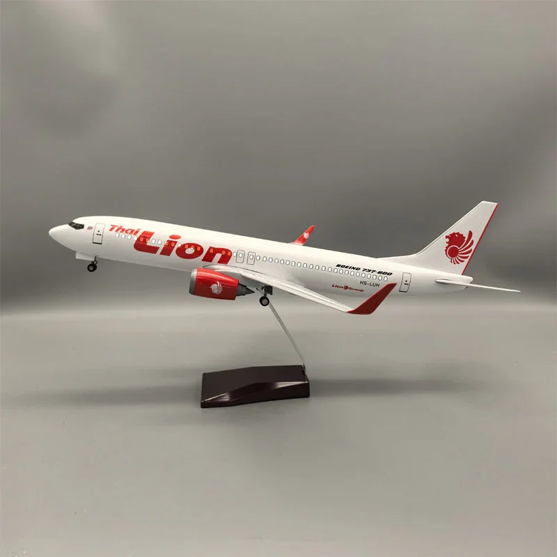 Boeing 737 Thai Lion Air – Escala 1:80 (47 cm / 18,5 pulgadas) - Image 10