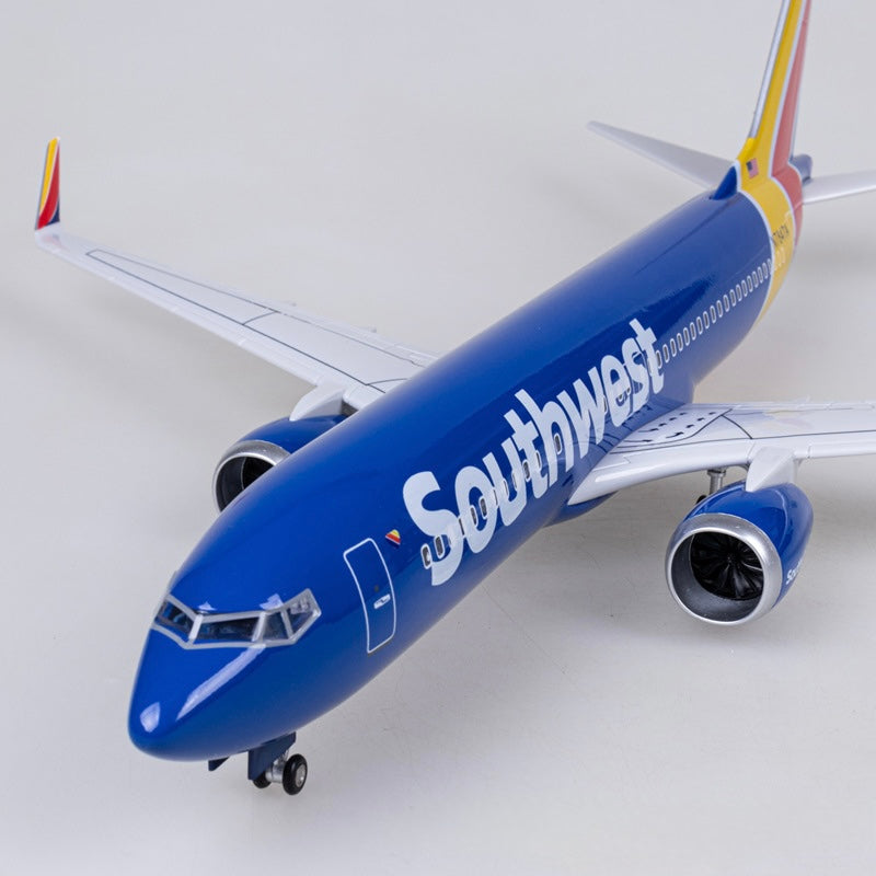 Boeing 737-700 Southwest 1:80 – 47 cm / 18.5 in – LED Lights