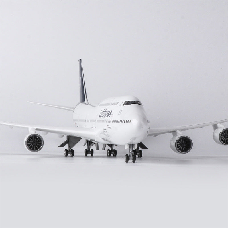 B747 Lufthansa Nueva pintura - Escala 1/150 - 47 cm - 18,5 pulgadas 