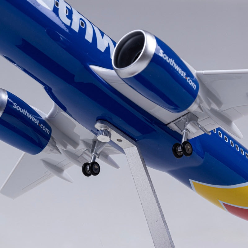 Boeing 737-700 Southwest 1:80 – 47 cm / 18.5 in – LED Lights