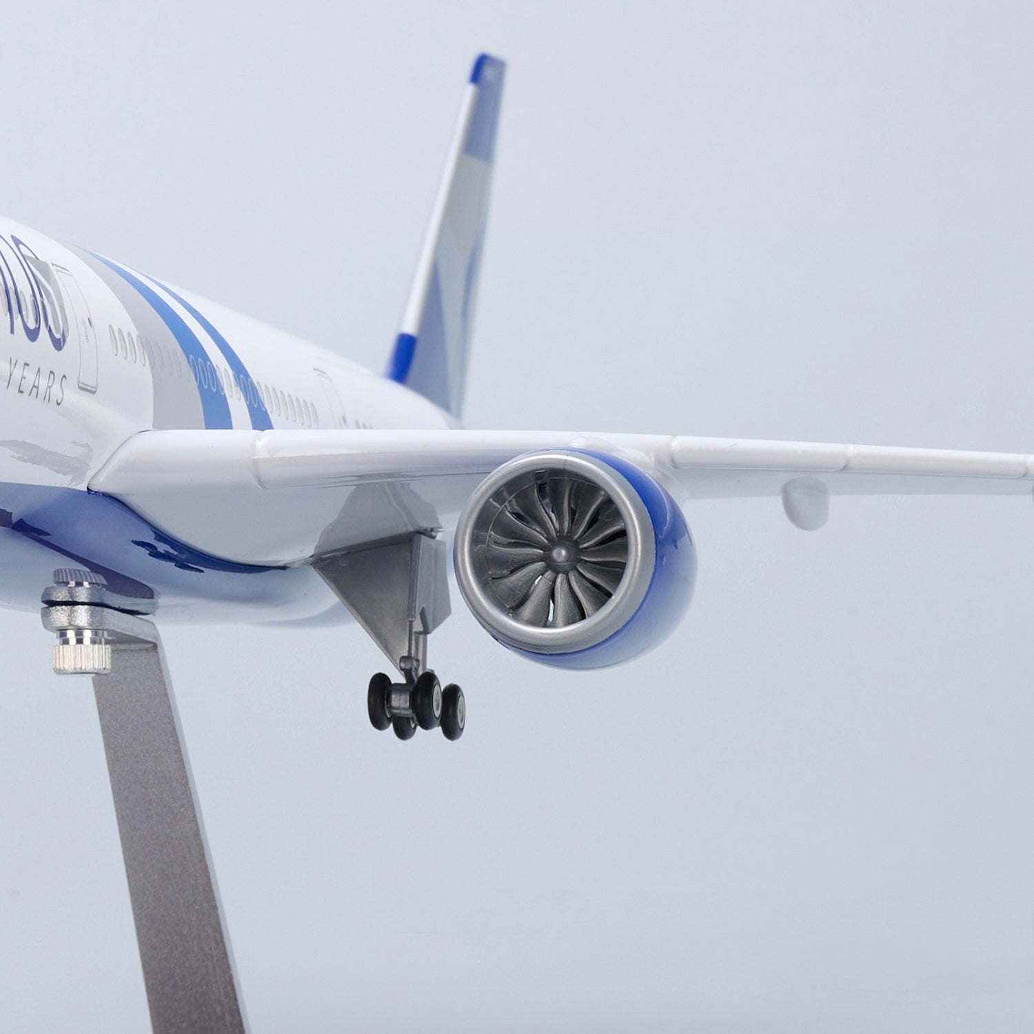Delta Airlines 100 YEARS Commemorative Model A350 Delta Airlines - Scale 1/142 - 47CM - 18,5 in