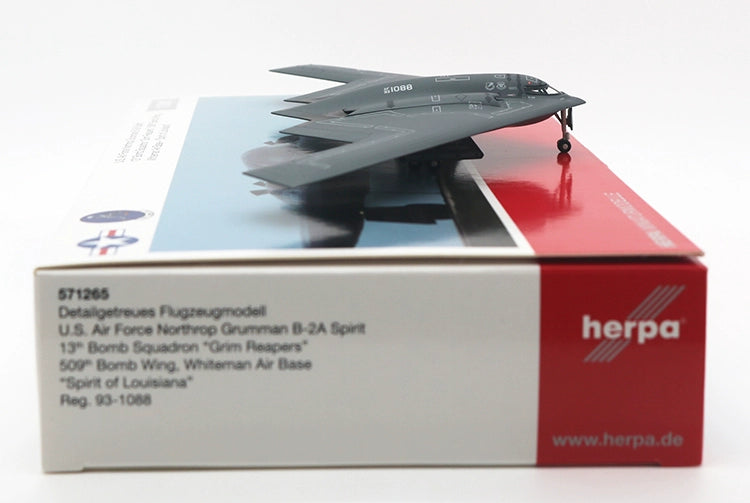 United States Air Force B-2A Spirit Maßstab 1:200 Herpa Wings 26,2 cm