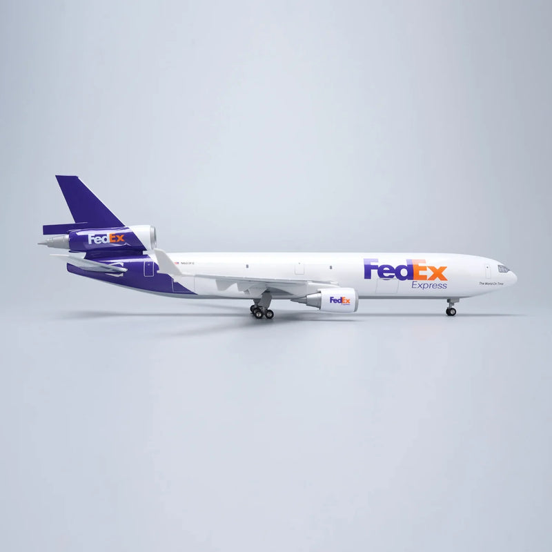 FEDEX MD-11 McDonnell Douglas – Scale 1:130 – 47 cm/18.5 in – ABS Resin - Image 2