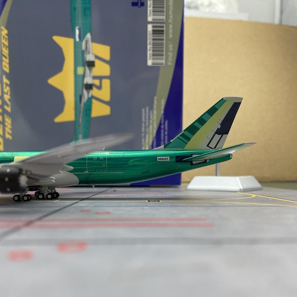 Atlas Air Boeing 747-8F N863GT  Scale 1:400  HX Models  19.08 cm