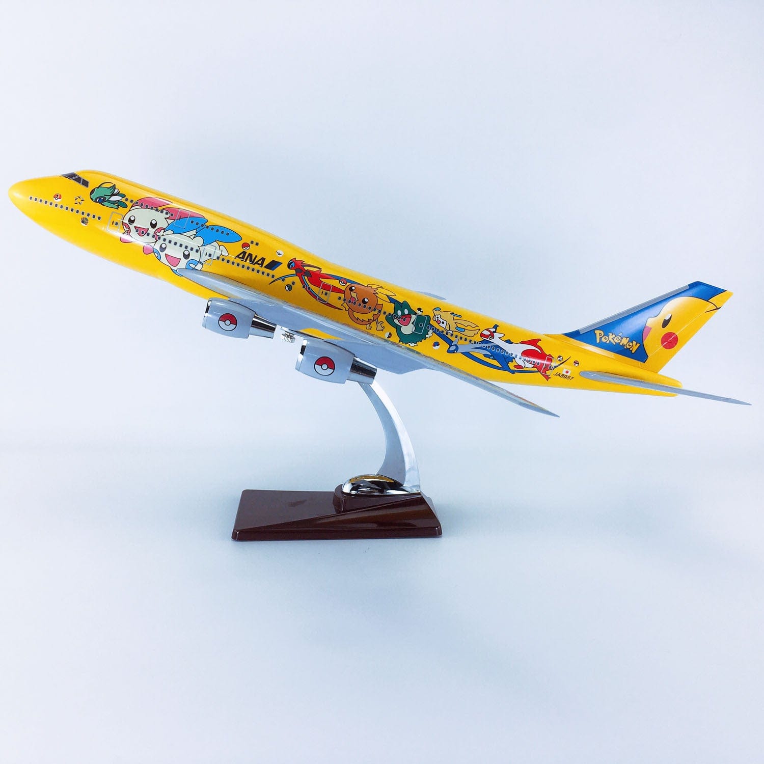 B747-200 ANA Pikachu - Escala 1/157 - 47cm - 18,5 pulgadas