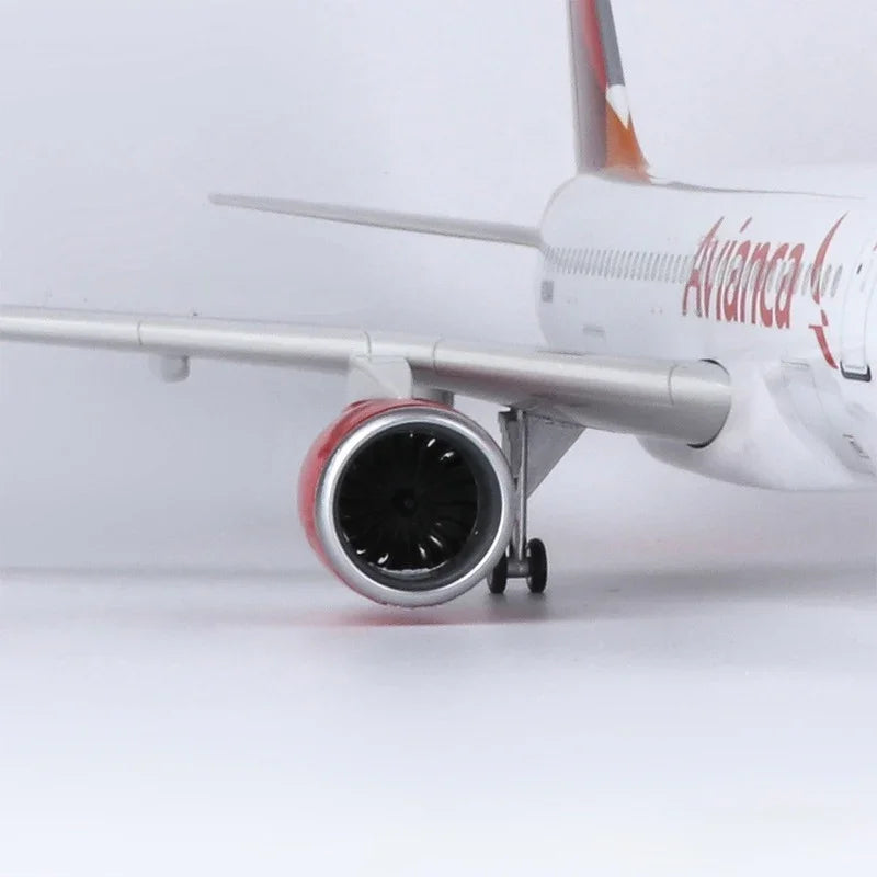 A320 Neo Avianca - Scale 1/80 - 47cm - 18,5 in - Airplane Model - Image 4
