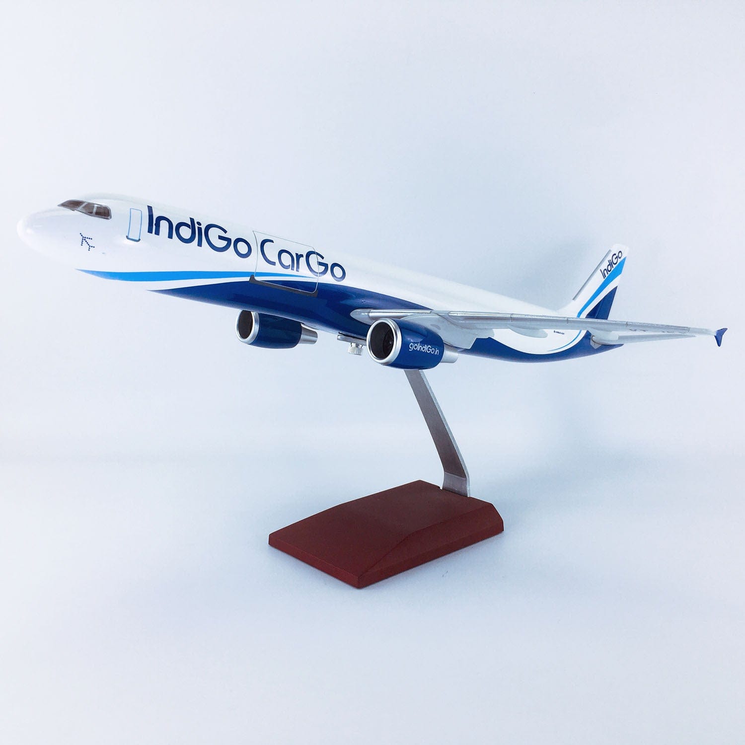 A321 Indigo air cargo - Scale 1:100 - 45cm - 17in