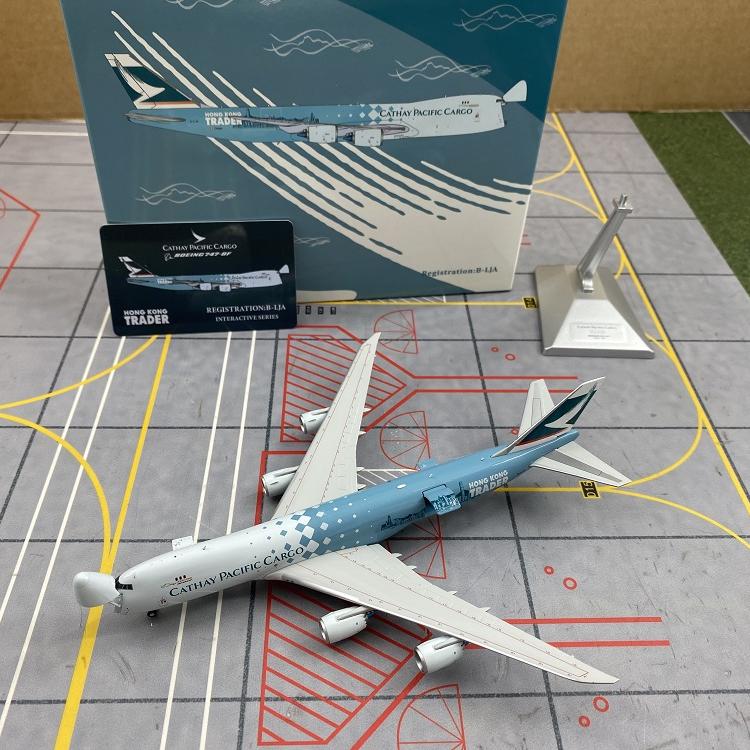 YY Wings 1/400 Cathay Pacific Boeing 747-8F