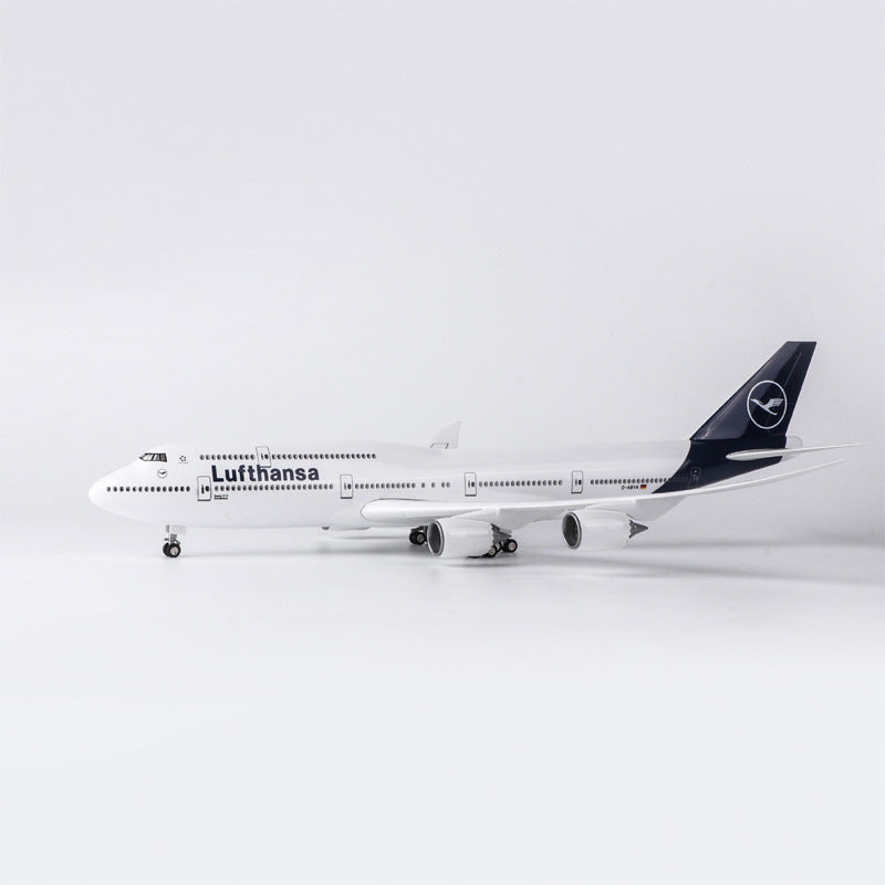 B747 Lufthansa Nueva pintura - Escala 1/150 - 47 cm - 18,5 pulgadas 