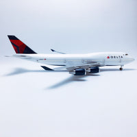 B747 Delta - Scale 1/150 - 47cm - 18.5 in