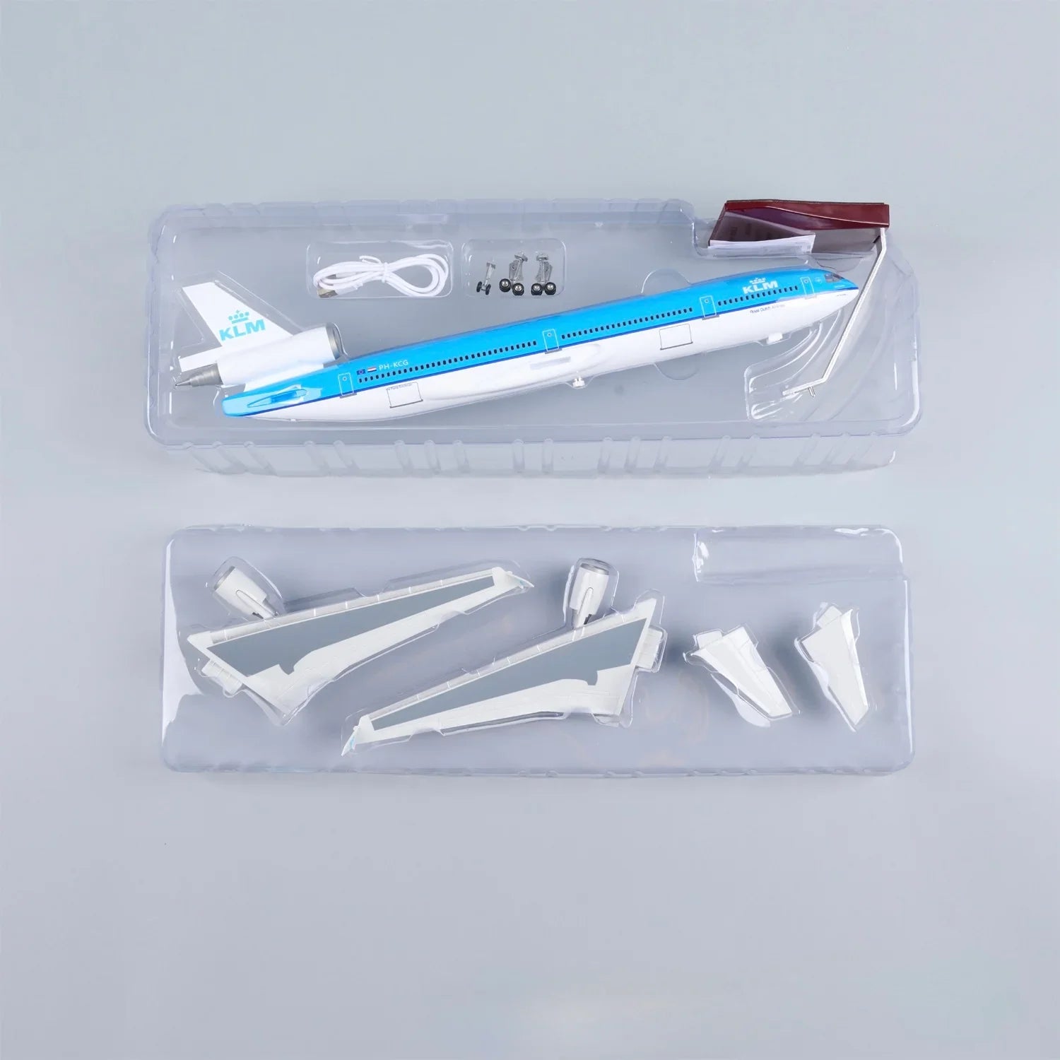 KLM MD-11 McDonnell Douglas – Scale 1:130 – 47 cm/18.5 in – ABS Resin – Optional LED Lights - Gallery 10