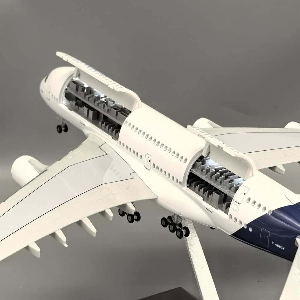 Airbus A380 Innenraum-Schnittmodell – Maßstab 1:160 – Flying Dreams – 45,5 cm