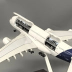 Airbus A380 Interior Cutaway Display Model – Scale 1:160 – Flying Dreams – 45.5 cm
