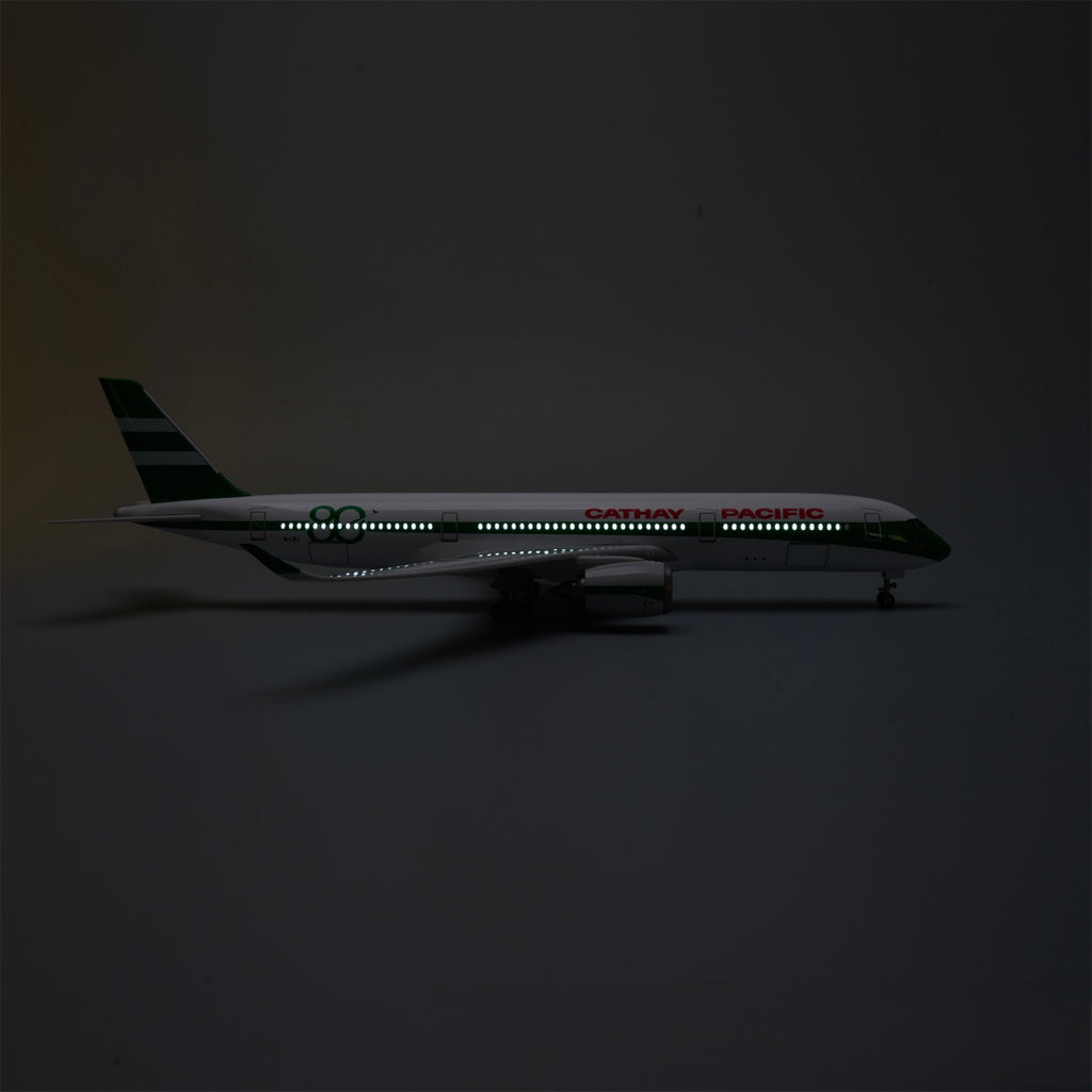A350 Cathay Pacific 1:142 – 47 CM / 18.5 IN – 80 YEARS COMMEMORATIVE