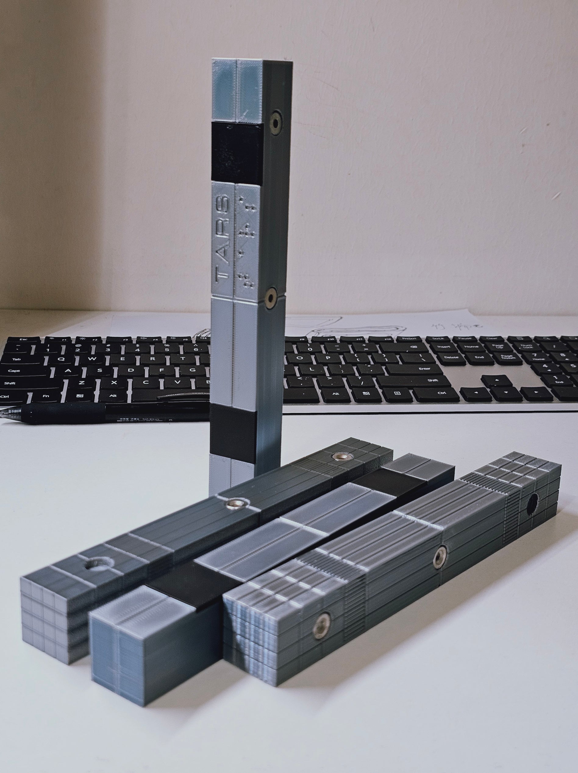 Interstellar - Tars y robots Case