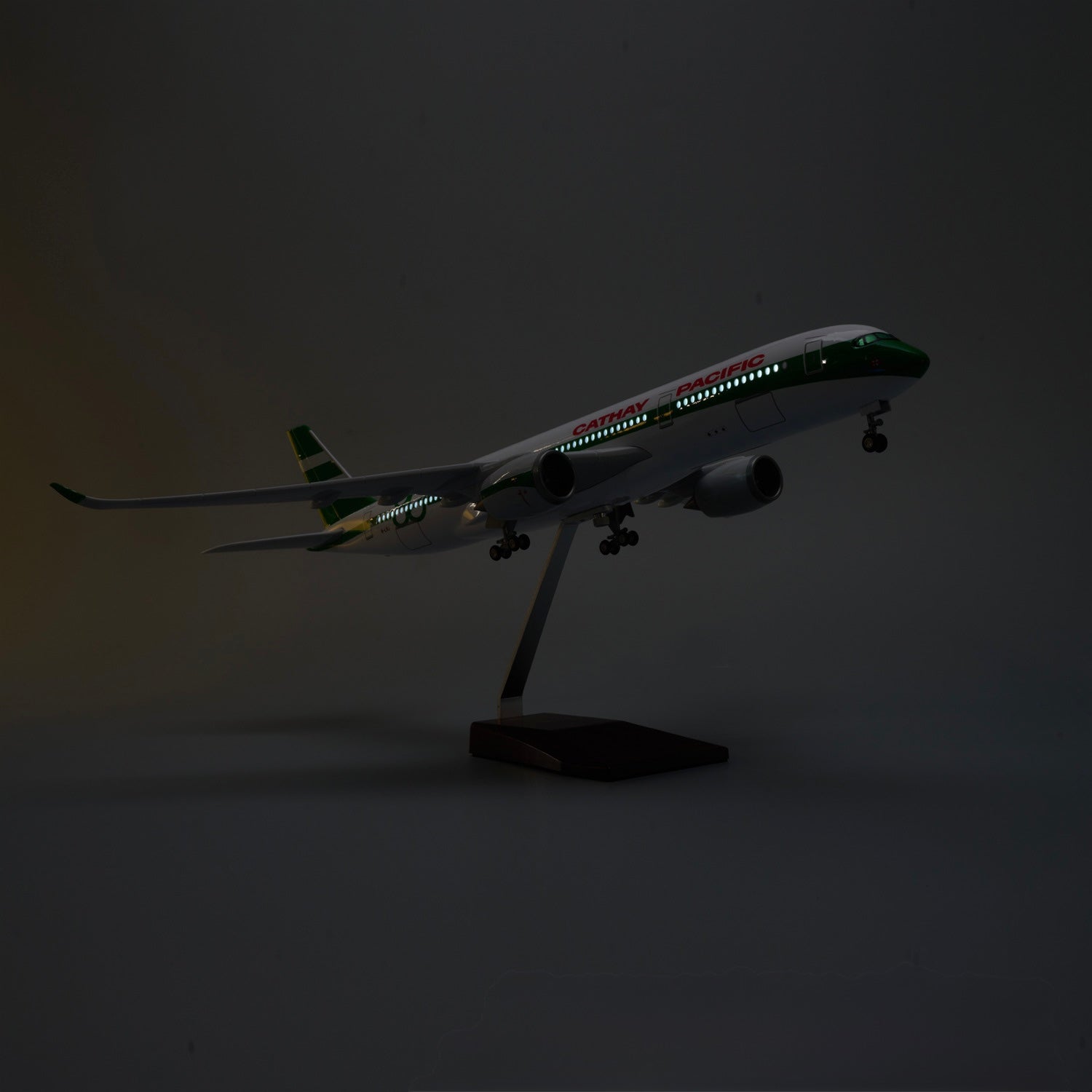 A350 Cathay Pacific 1:142 – 47 CM / 18.5 IN – 80 YEARS COMMEMORATIVE