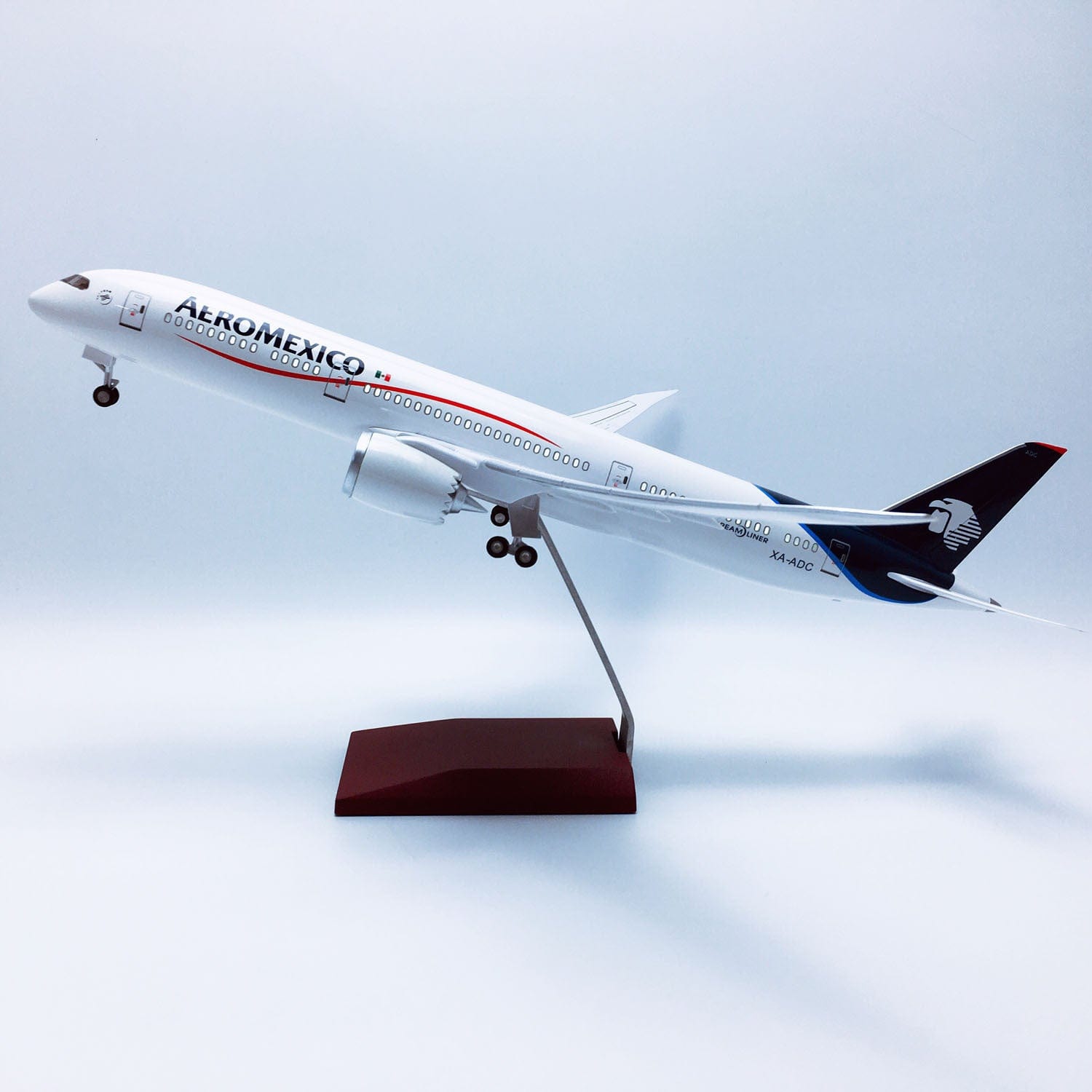 B787-9 Aeroméxico - Escala 1/130 - 43cm - 16.9 in