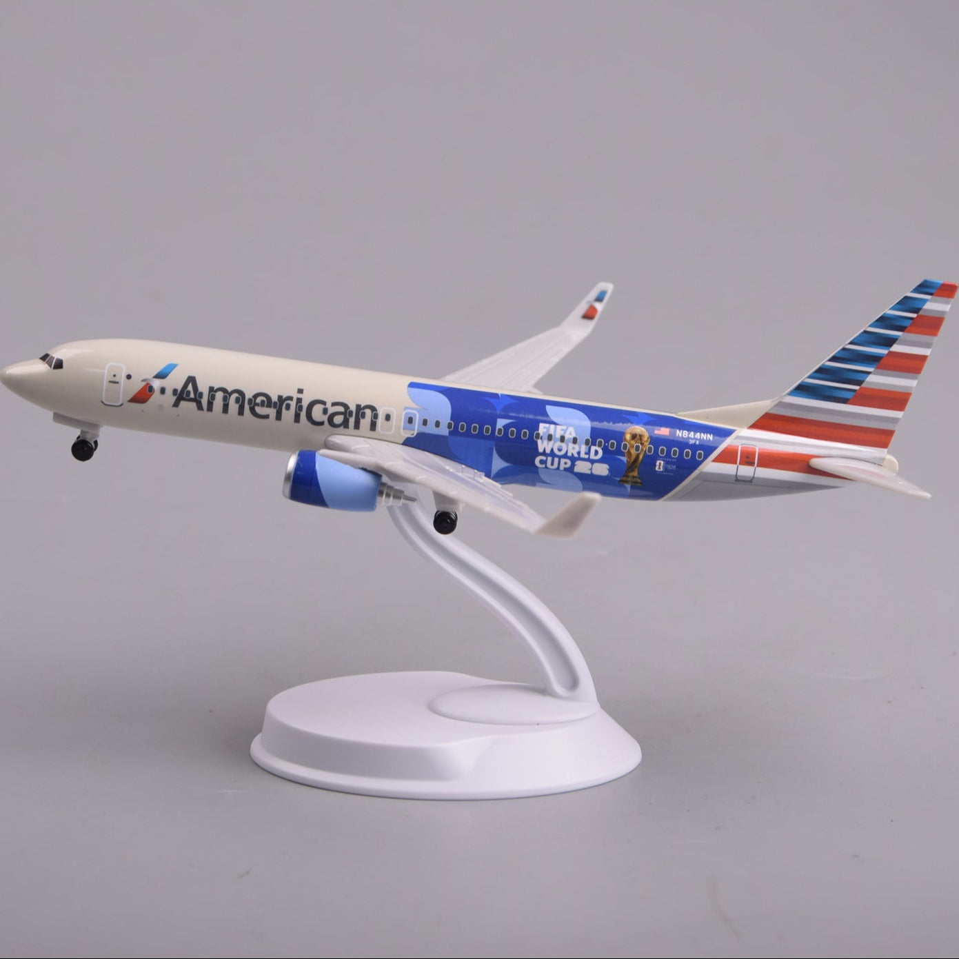 American Airlines Boeing 737-800 "FIFA World Cup 2026" – 20 cm / 7.9 in