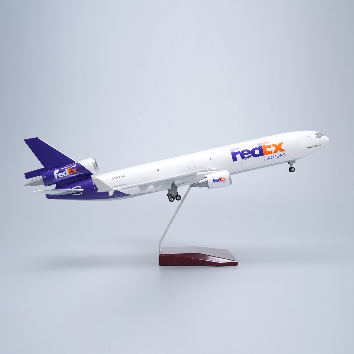 FEDEX MD-11 McDonnell Douglas – Scale 1:130 – 47 cm/18.5 in – ABS