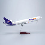 FEDEX MD-11 McDonnell Douglas – Scale 1:130 – 47 cm/18.5 in – ABS Resin - Thumbnail 1